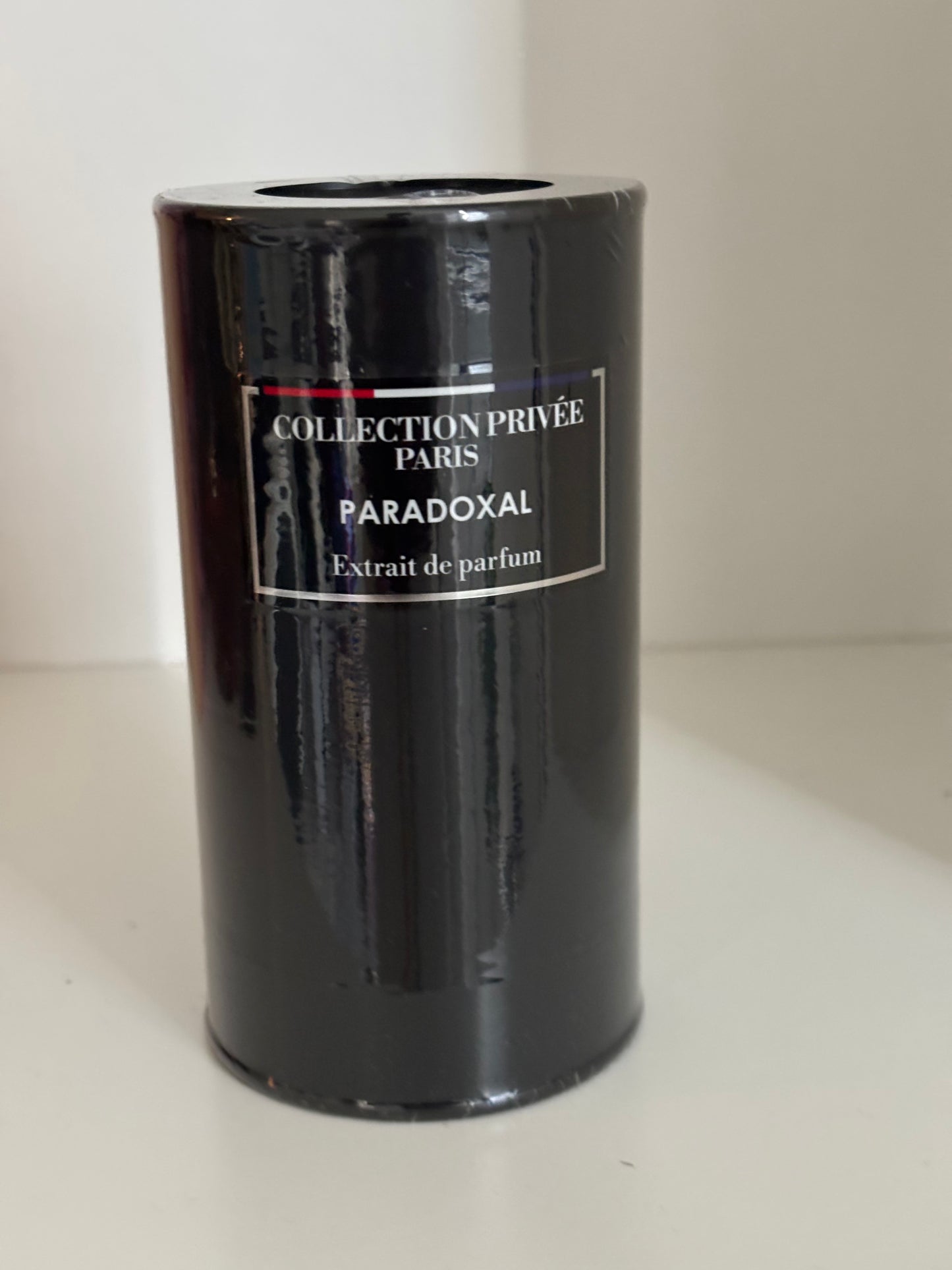 PARADOXAL